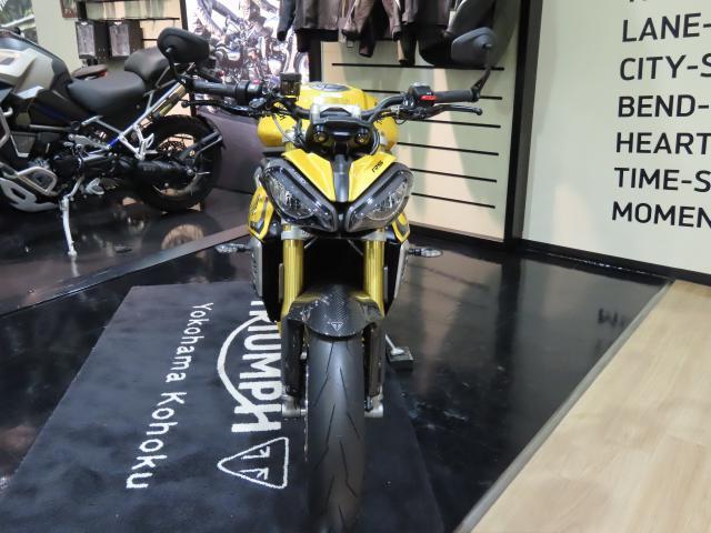 スピードトリプル1200RS 2024モデル コスミックイエロー 登録済み未使用車