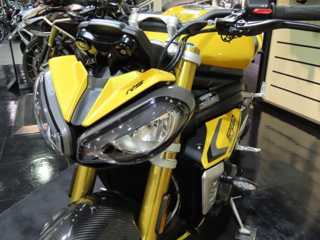 スピードトリプル1200RS 2024モデル コスミックイエロー 登録済み未使用車