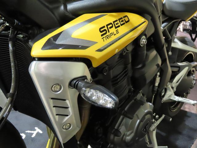 スピードトリプル1200RS 2024モデル コスミックイエロー 登録済み未使用車