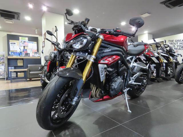 スピードトリプル1200RS 2024モデル カーニバルレッド 登録済み未使用車