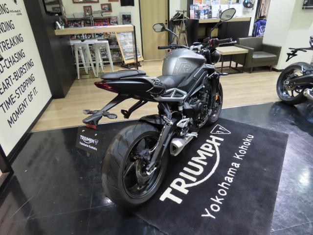 ストリートトリプル765R