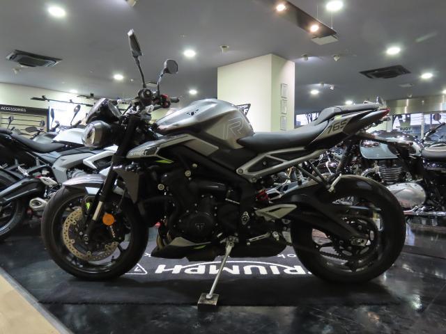 ストリートトリプル765R