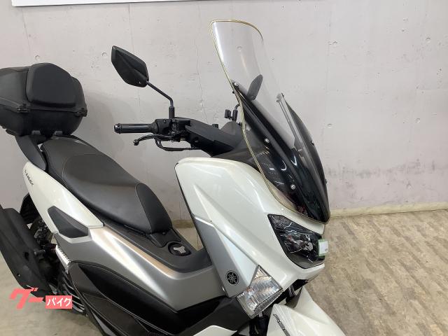 ヤマハNMAX ハイスクリーン　中古品 ヤマハNMAX ハイスクリーン中古品