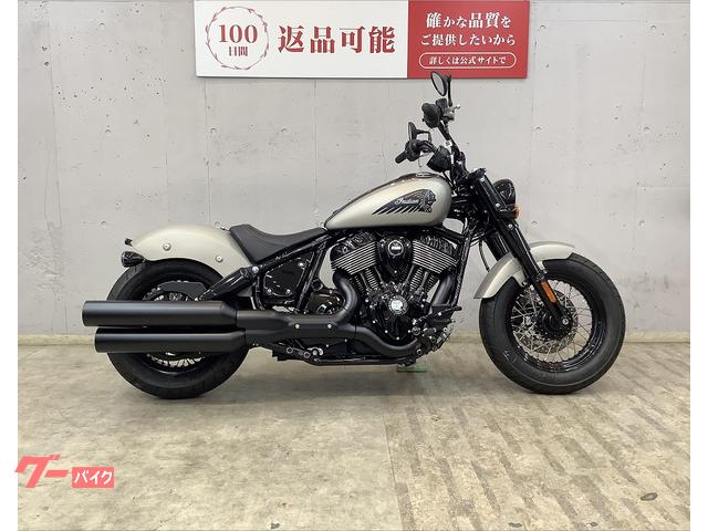 チーフ　ボバー　ダークホース　１８９０ＣＣ空冷サンダーストロークエンジン　キーレス＆ＵＳＢポート＆ライドモード標準装備