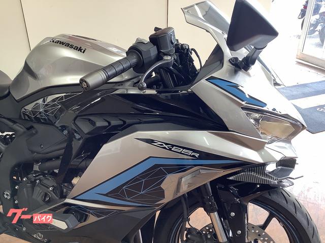 カワサキ Ninja ZX－25R SE マルチバー USB