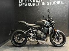 ＴＲＩＵＭＰＨ　トライデント６６０／Ｍａｔｔ　Ｂｌａｃｋ／フルノーマル