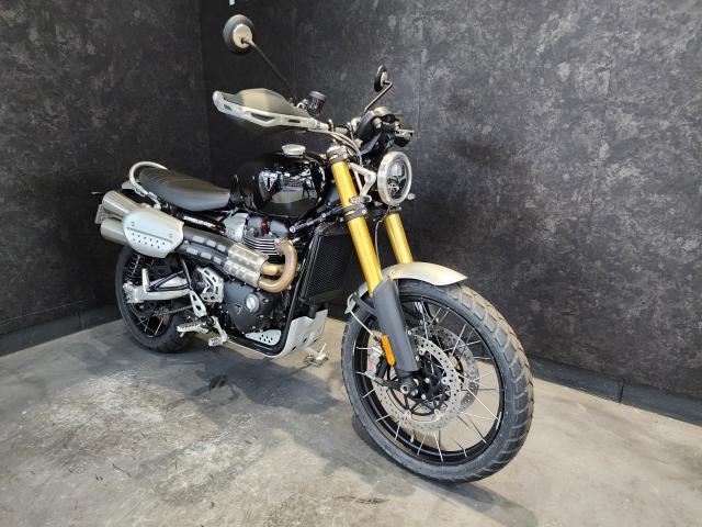 スクランブラー1200XE