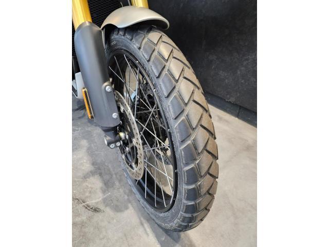 スクランブラー1200XE
