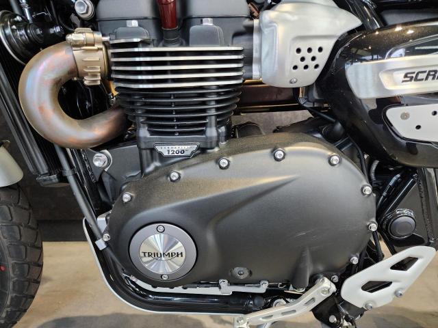 スクランブラー1200XE