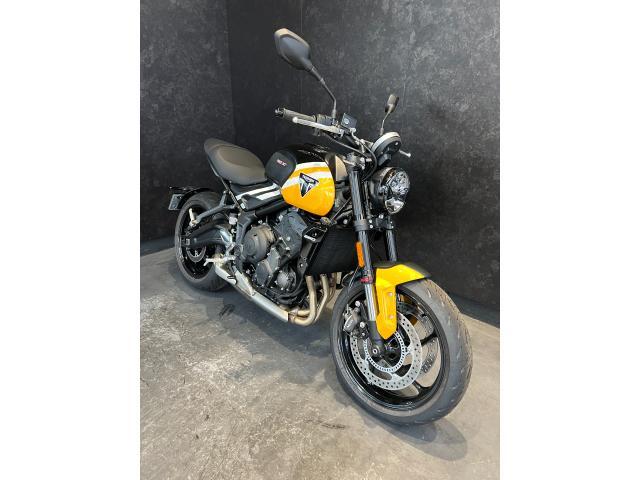 トライデント660 認定中古車 スクロールウインカー エンジンプロテクターキット