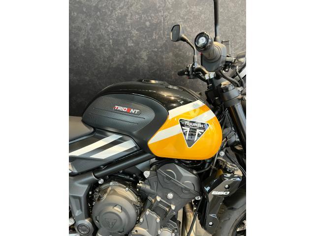 トライデント660 認定中古車 スクロールウインカー エンジンプロテクターキット