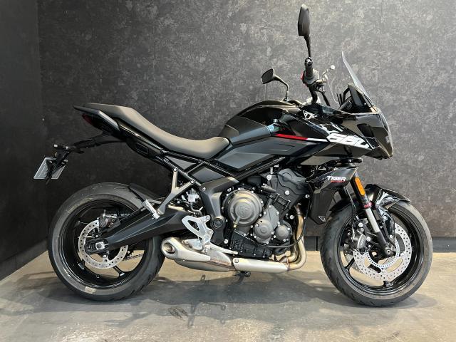 タイガースポーツ660 認定中古車 フルノーマル