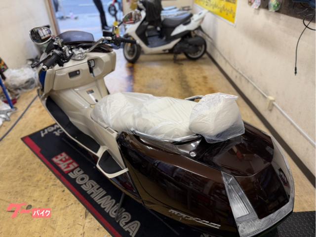 ヤマハ マグザム 後期型 バッテリー新品 タイヤ前後新品 純正ドライブ