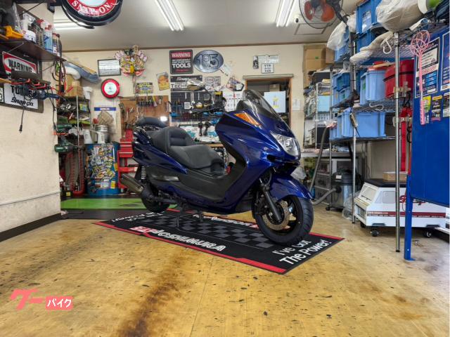 457km!! 新古車 バイク屋さんにて整備点検済みです　バッテリー、タイヤ前後、フォークブーツ新品　安心して乗れます。 ヤマハ マジェスティC フロントフォークOH済 タイヤ前後新品 純正