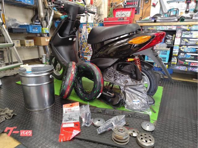 ヤマハ　JOG100SF(スーパーフォア)　実働中古車　タイヤ前後バリ山　バッテリー新品交換済み　オイル交換後渡し　ナンバー登録書類あり ヤマハ ヤマハ JOG タイヤ・バッテリー・外装・ベルト・シート