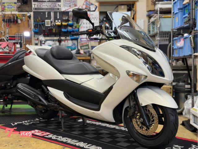 マジェスティ　フロントフォークＯＨ済　純正ドライブベルト新品　タイヤ前後新品　冷却水新品交換　ユアサバッテリー新品交換　ＬＥＤ