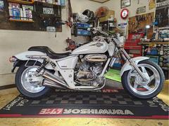 ホンダ　Ｖ−ＴＷＩＮ　ＭＡＧＮＡ　ダンロップＤ４０４前後タイヤ新品　キャブレター分解洗浄済　フロントフォークＯＨ済　バッテリ新品