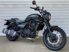 カワサキ　エリミネーター４００ＳＥ　２０２５年モデル　メタリックフラットスパークブラック　メタリックマットダークグリーン