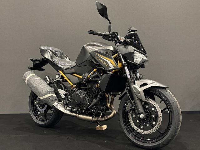カワサキ Z400 2026年モデル メタリックマットグラフェン カワサキ Z400 2026年モデル メタリックマットグラフェン