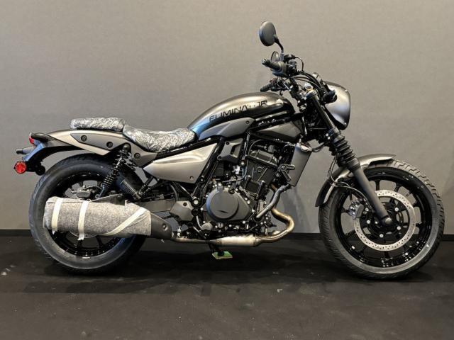 カワサキ エリミネーター400SE 2027年モデル メタリック