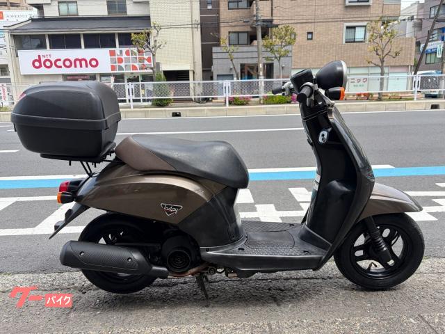 ホンダ トゥデイ 2006年 メットイン リアボックス 茶｜バイク