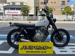 スズキ　グラストラッカー　白
