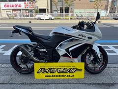 カワサキ　Ｎｉｎｊａ　２５０Ｒ　２０１１年　インジェクション　社外マフラー　シフトインジケーター　白