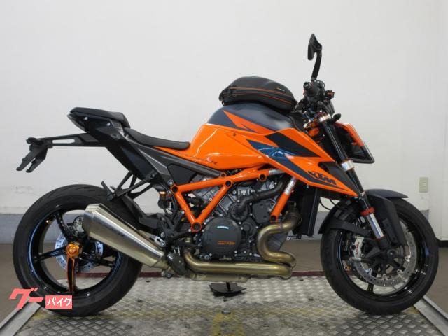 ＫＴＭ １２９０スーパーデュークＲ ２０２１年モデル タンクバック