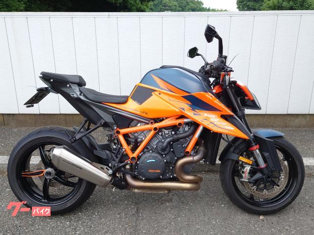１２９０スーパーデュークＲ　リアフェンダーレス　６８３３４