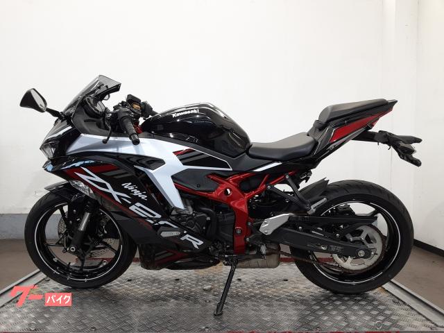 カワサキ Ninja ZX－25R SE クイックシフター標準装備