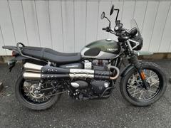 ＴＲＩＵＭＰＨ　ストリートスクランブラー　グリップヒーター装備　サイドバック付き　７２２４３