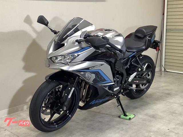 カワサキ Ninja ZX－25R SE 2024年モデル／ヨシムラ製
