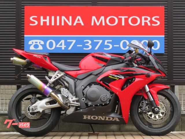 ホンダ CBR1000RR 60792 SC57後期 モリワキダブル管 HIDヘッドライト フェンダーレス シフトインジケーター |シイナモータース市川店 絶版館|新車・中古バイクなら【グーバイク】 ホンダ CBR1000RR 60792 SC57後期 モリワキダブル管 HIDヘッドライト フェンダーレス シフトインジケーター |シイナモータース市川店 絶版館|新車・中古バイクなら【グーバイク】