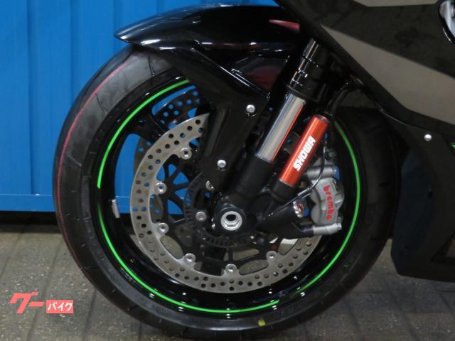 カワサキ Ｎｉｎｊａ ＺＸ－１０Ｒ ４２２０４ メタリックグラファイト 