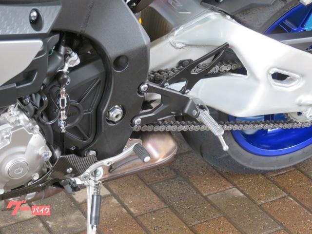 ヤマハ YZF－R1M A0040 アクラポビッチマフラー