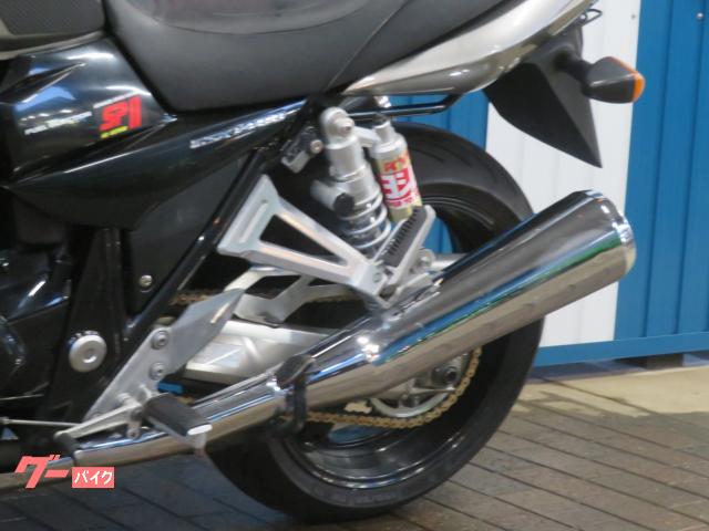 スズキ GSX1400 B0064 シルバーカラー 前後ブラック スズキ GSX1400 B0064 シルバーカラー 前後ブラック