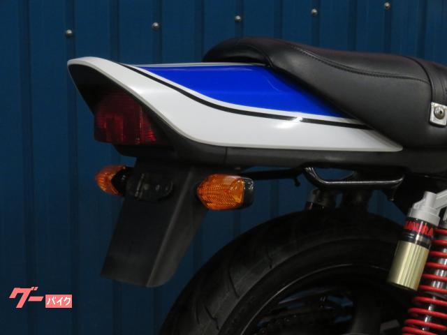 スズキ ＧＳＸ４００インパルス Ｓ Ｂ０１１５ クーリーカラー ビキニカウル 前後ブラックホイール ＧＫ７９Ａ｜シイナモータース船橋店  ベース館｜新車・中古バイクなら【グーバイク】