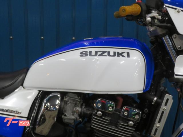 スズキ ＧＳＸ４００インパルス Ｓ Ｂ０１１５ クーリーカラー ビキニカウル 前後ブラックホイール ＧＫ７９Ａ｜シイナモータース船橋店  ベース館｜新車・中古バイクなら【グーバイク】