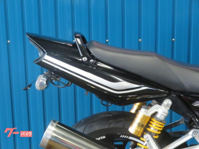 ヤマハ XJR1300 HB0042 ビキニカウル フェンダーレス