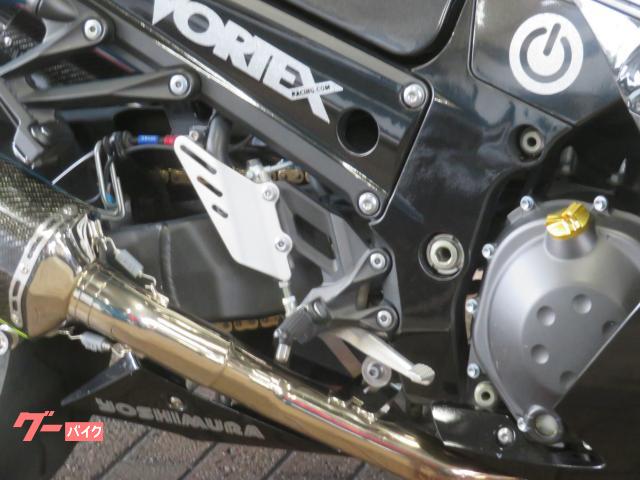 ズイール マレオ パイレーツ 値下げ❗️ FLTRX1580 サイレンサーマフラー 右 65846-10A ハーレー 純正
