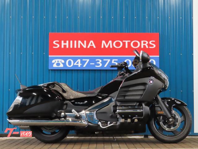 ゴールドウイング　ＧＬ１８００Ｆ６Ｂ　Ａ１５３２　水平対向６気筒エンジン　プレミアムオーディオ　ＥＴＣ搭載　メッキパーツ