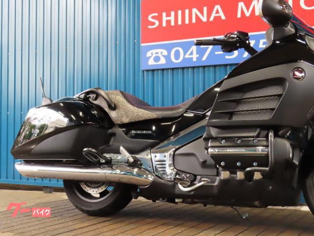 ホンダ ゴールドウイング GL1800F6B A1532 水平対向6