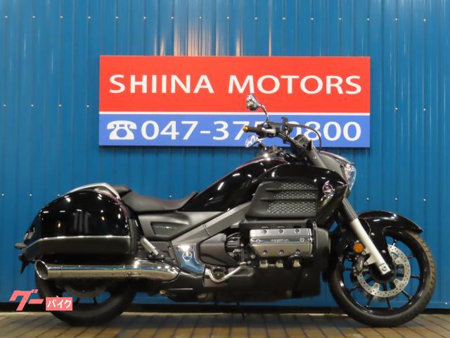 ゴールドウイング　ＧＬ１８００Ｆ６Ｃ　Ａ１７０６　水平対向６気筒エンジン　ブラックカラー　ＥＴＣ搭載　サイドパニアケース