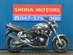 スズキ　ＧＳＸ１４００　Ｂ００６４　シルバーカラー　前後ブラックホイール　ＧＹ７１Ａ