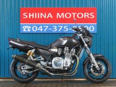 ヤマハ　ＸＪＲ１３００　Ａ００８３　ストライカーカーボンマフラー　オーリンズリアサス　ビキニカウル　アルミオイルクーラー