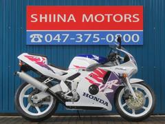 ホンダ　ＣＢＲ２５０ＲＲ　Ａ１４７９　ファイヤーブレードカラー　ＭＣ２２　前後ホワイトホイール