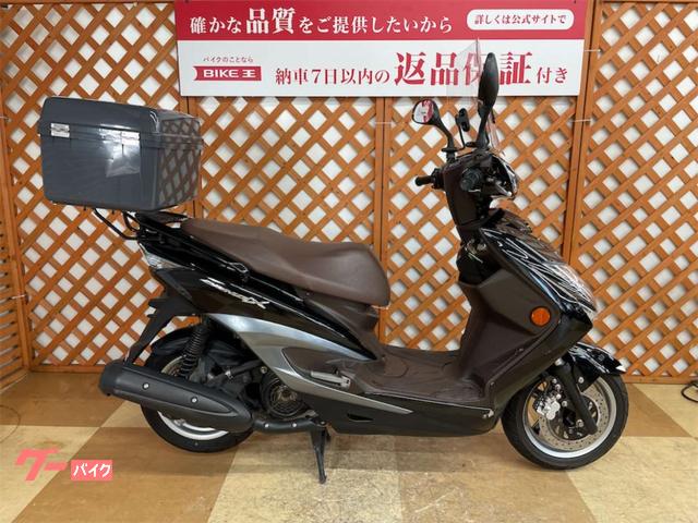 ヤマハ シグナスＸ ２０１３年モデル スクリーン リアボックス装備！｜バイク王 新横浜店｜新車・中古バイクなら【グーバイク】