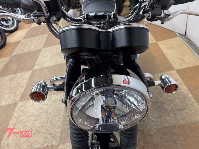 TRIUMPH ボンネビルT120 2025年モデル エンジンガード