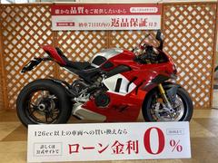 ＤＵＣＡＴＩ　パニガーレＶ４　Ｒ　ＵＳＢポート　オープンクラッチ　スマホホルダー　社外タンクキャップ