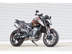 ＫＴＭ　７９０デューク　アクラポビッチマフラー　デカールカスタム　社外レバー